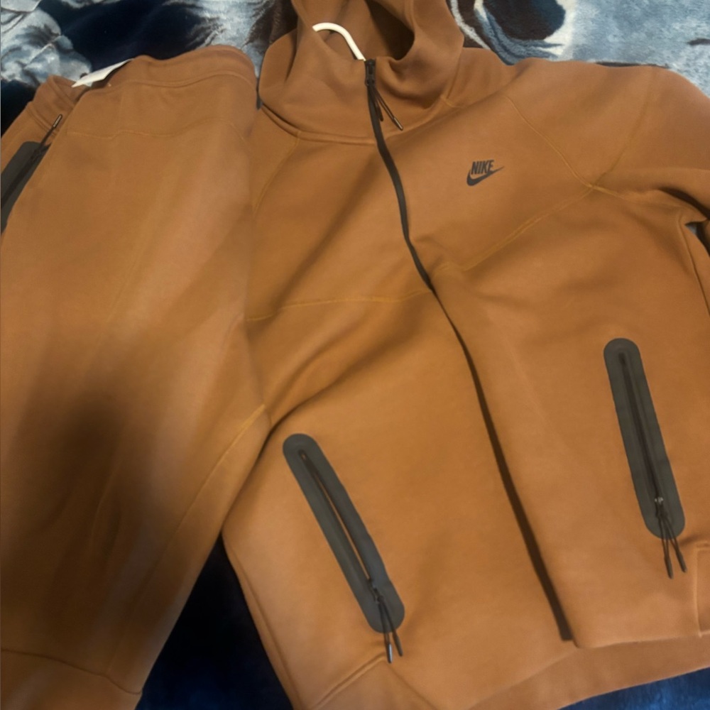 Nike Men's Tan Performance Jacket